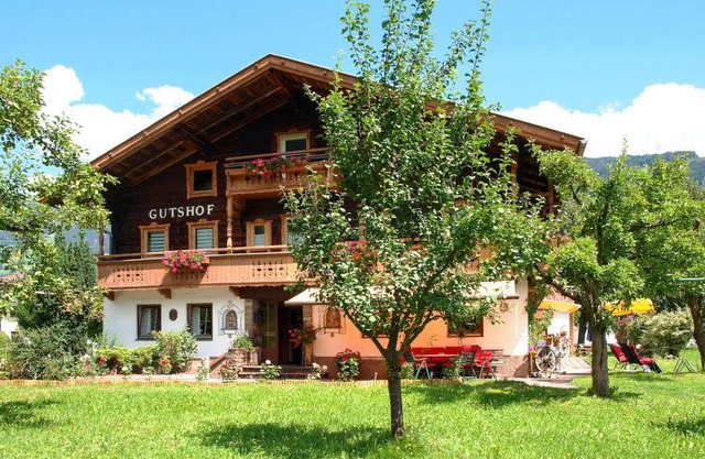 75 m² Farmhouse ∙ 2 bedrooms ∙ 5 guests
