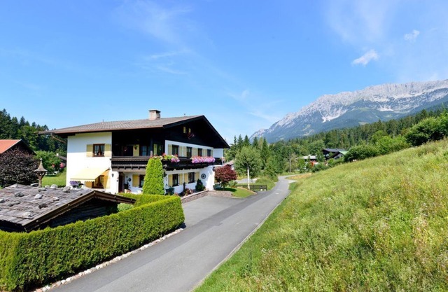 Persons Appartementhaus Mühlberger 