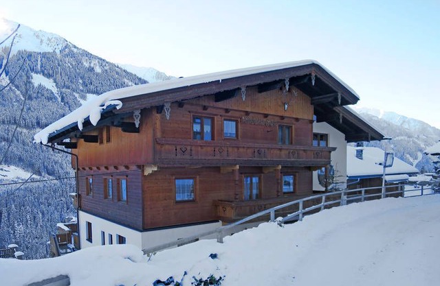 Apartment Haus Mühlfeld in Mayrhofen/Brandberg, Zillertal - 7 persons, 3 bedrooms