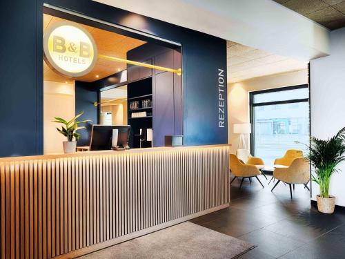 B Hotel 