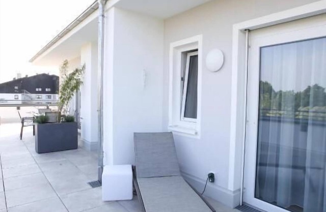 Centrally located penthouse suite with large roof terrace