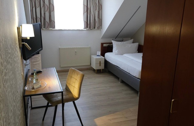 Classic single room