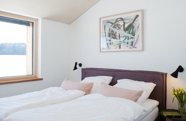 Ferienwohnung KATHI - 1-4 Personen, 2 separate Schlafzimmer, 84 qm, überdachte Loggia, 1.OG