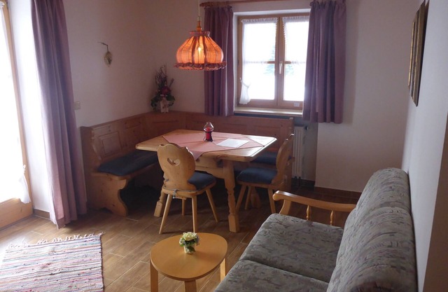 Ferienwohnung Nr. 15 für 1-2 Pers., ca. 33 m², 1 Schlafzimmer, Wohnraum mit Kochnische, Terrasse