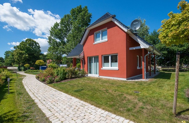 Frida - Family vacation home, WLAN free, sauna, fireplace, 8 persons