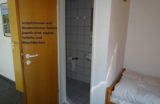Gemütliches Ferienhaus mit Holzsauna, Holzkaminofen und Garten