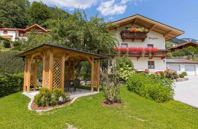 Holiday apartment with garden, trampoline and lovely views