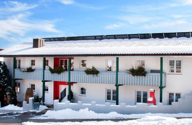 Kollnburg Villa Sleeps 18 Pool WiFi