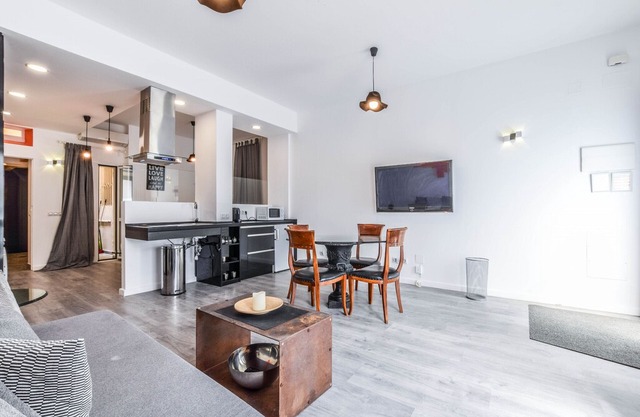 MADRID RIO COZY APARTMENT