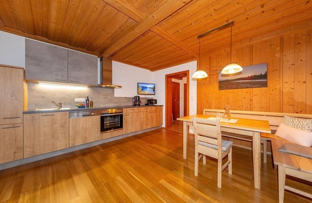 "Nr.2" apartment/1 bedroom/shower, toilet - Hanslbauer, holiday apartments