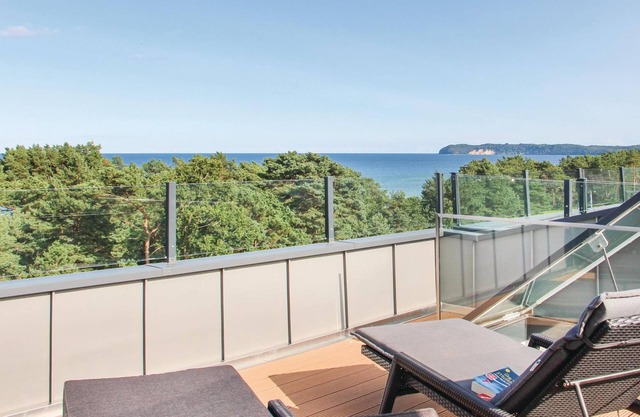 Pet friendly apartment in Binz with house sea view