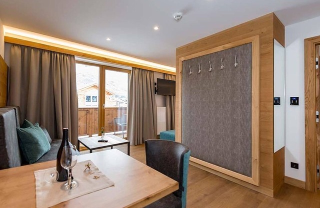 Standard Apartment - Tyrolean Wine Bar