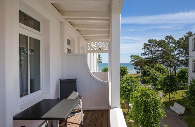 Strandvillen Binz - Appartement mit 1 Schlafzimmer und Balkon SV-004