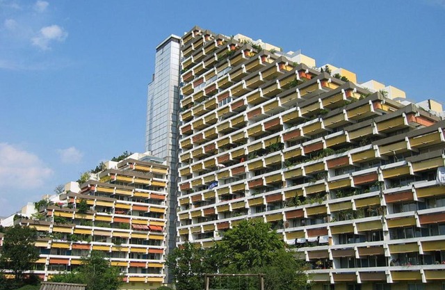 "The Pyramid" newly built in July 2018 City apartment with WLAN, Balcony