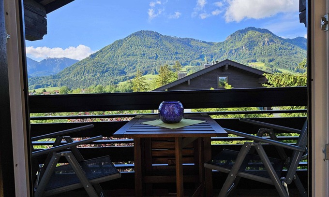 Muhlwinkl Apartment | 1-raum Ferienwohnung 30qm im Dachgeschoss mit Südbalkon/bergblick