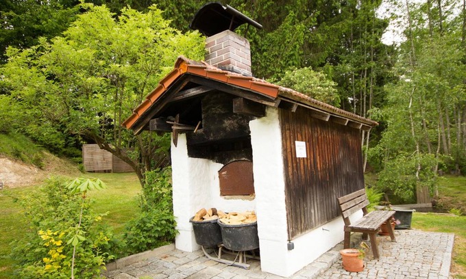 Arnbruck Ski Chalet | 100 m² Chalet ∙ 1 bedroom ∙ 4 guests