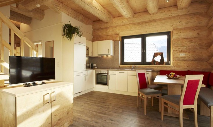 Ladis House | 100 m² House ∙ 3 bedrooms ∙ 6 guests