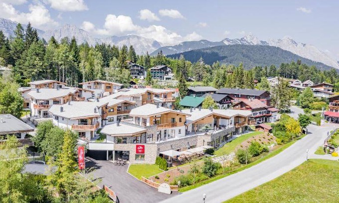 Seefeld in Tirol Apartment | 100 m² Serviced apartment ∙ 3 bedrooms ∙ 15 guests