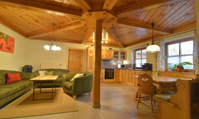 Arnbruck Apartment | 110 m² Apartment ∙ 3 bedrooms ∙ 7 guests