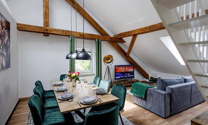 Munchen District Apartment | 115 m² Apartment ∙ 3 bedrooms ∙ 8 guests