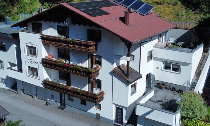 Kappl Apartment | 120 m² Apartment ∙ 3 bedrooms ∙ 8 guests