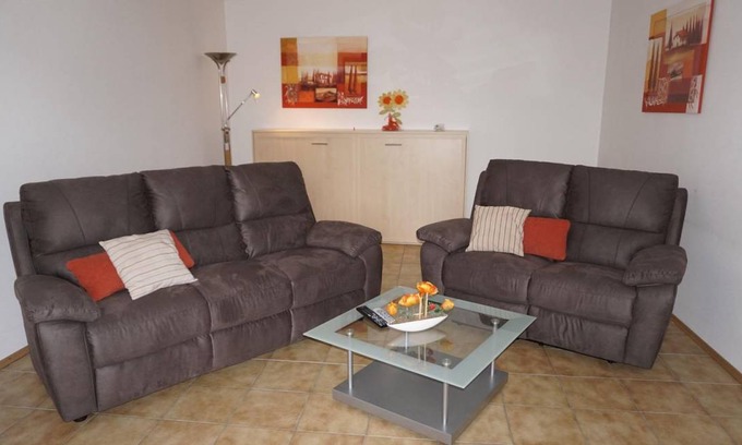 Furstenfeldbruck District Apartment | 120 m² Apartment ∙ 4 bedrooms ∙ 7 guests