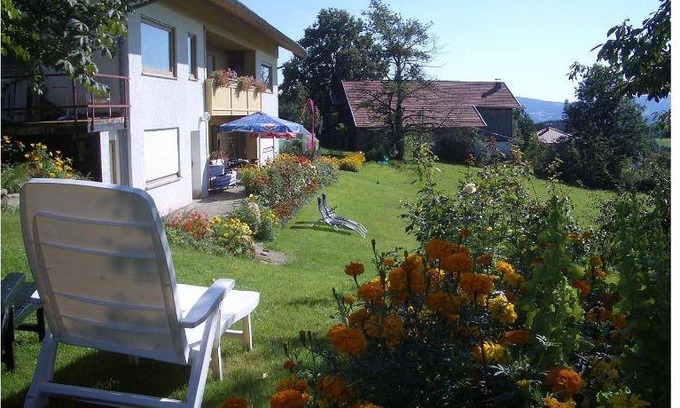 Viechtach Apartment | 135 m² Apartment ∙ 3 bedrooms ∙ 11 guests