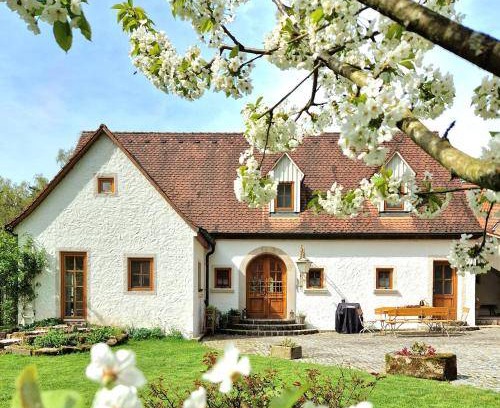 Weidenbach House | 150 m² House ∙ 3 bedrooms ∙ 10 guests