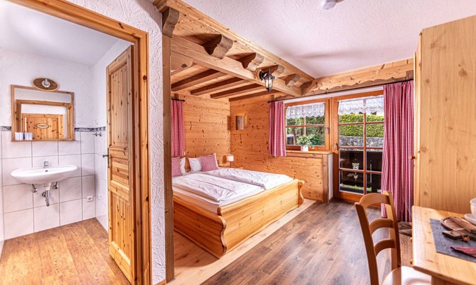 Oberschonau Other | 16 m² Shared room ∙ 1 bedroom ∙ 2 guests