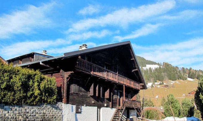 Champery Apartment | 160 m² Apartment ∙ 8 bedrooms ∙ 16 guests