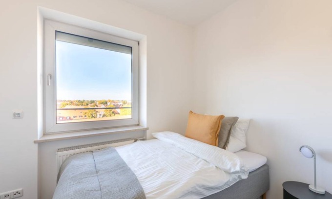 Obergiesing - Fasangarten Resort | 178 m² Private room ∙ 1 bedroom ∙ 1 guest