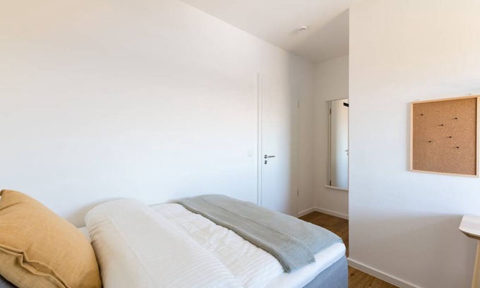 Obergiesing - Fasangarten Resort | 178 m² Private room ∙ 1 bedroom ∙ 1 guest