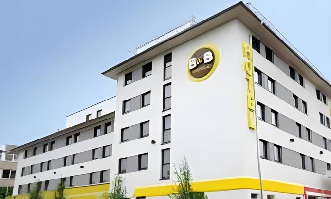 Schwabing-Freimann Hotel | 19 m² Hotel ∙ 4 guests