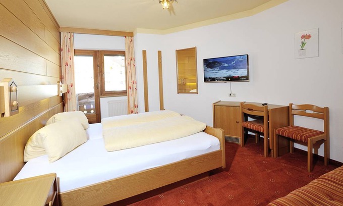 Mathon Hotel | 20 m² Hotel ∙ 1 bedroom ∙ 2 guests