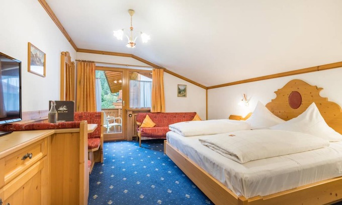 Bach Hotel | 20 m² Hotel ∙ 1 bedroom ∙ 2 guests