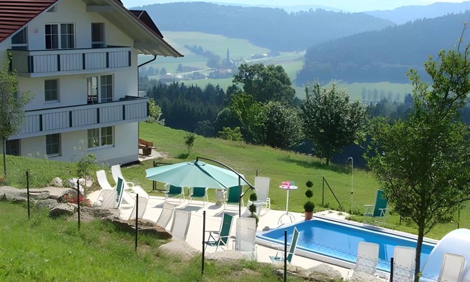 Kollnburg Apartment | 200 m² Apartment ∙ 7 bedrooms ∙ 15 guests