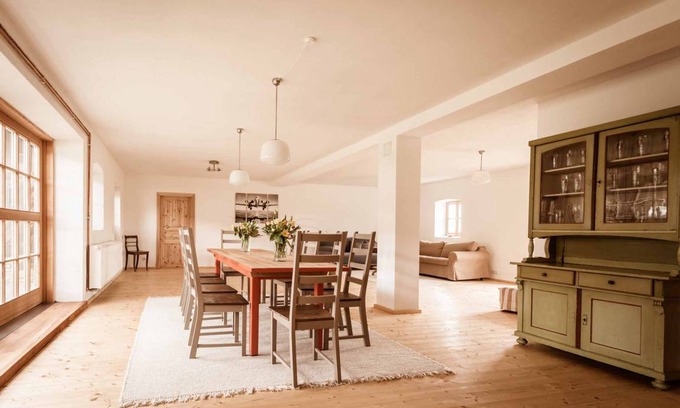 Pfarrkirchen House | 200 m² Motel ∙ 4 bedrooms ∙ 8 guests