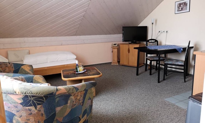 Bad Goegging Apartment | 23 m² Apartment ∙ 1 bedroom ∙ 1 guest
