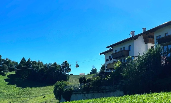 Ladis Apartment | 250 m² Apartment ∙ 5 bedrooms ∙ 10 guests