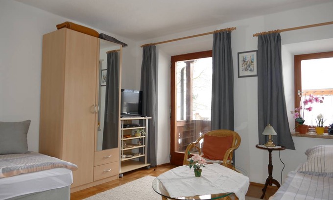 Marquartstein Apartment | 30 m² Apartment ∙ 2 guests
