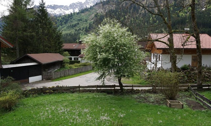 Hinterstein Apartment | 30 m² Apartment ∙ 1 bedroom ∙ 2 guests