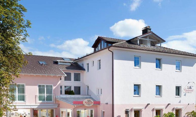 Marktoberdorf Hotel | 30 m² Hotel ∙ 10 guests