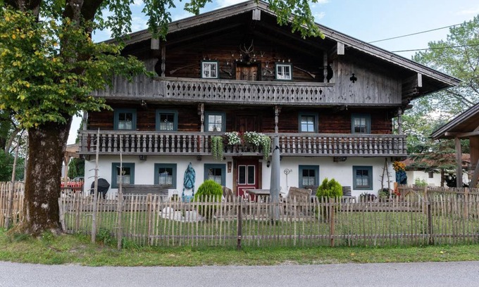 Glatzham House | 300 m² House ∙ 4 bedrooms ∙ 10 guests