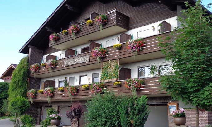 Rittsteig House | 300 m² House ∙ 8 bedrooms ∙ 23 guests