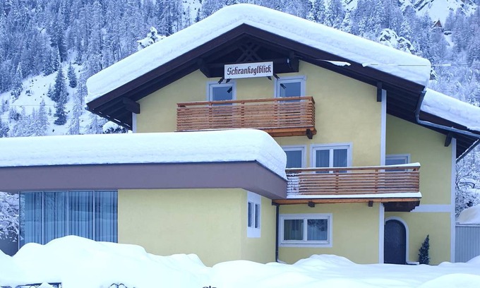 Laengenfeld House | 300 m² House ∙ 8 bedrooms ∙ 18 guests