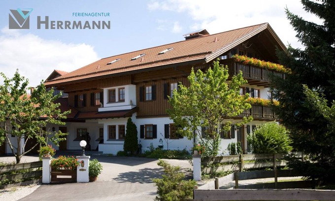 Fuessen Apartment | 320 m² Apartment ∙ 6 bedrooms ∙ 11 guests