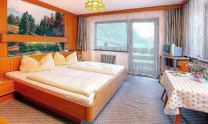 Tumpen Hotel | 320 m² Hotel ∙ 14 bedrooms ∙ 25 guests
