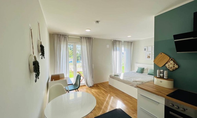 Feldmoching - Hasenbergl Apartment | 33 m² Apartment ∙ 2 guests