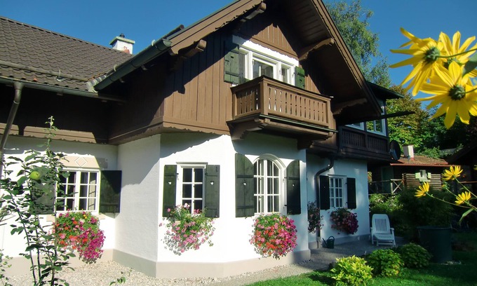 Garmisch-Partenkirchen House | 4 Star Holiday house with panorama mountain view and large garden