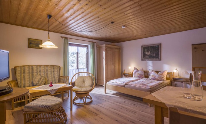 Oberaudorf Apartment | 40 m² Apartment ∙ 2 guests